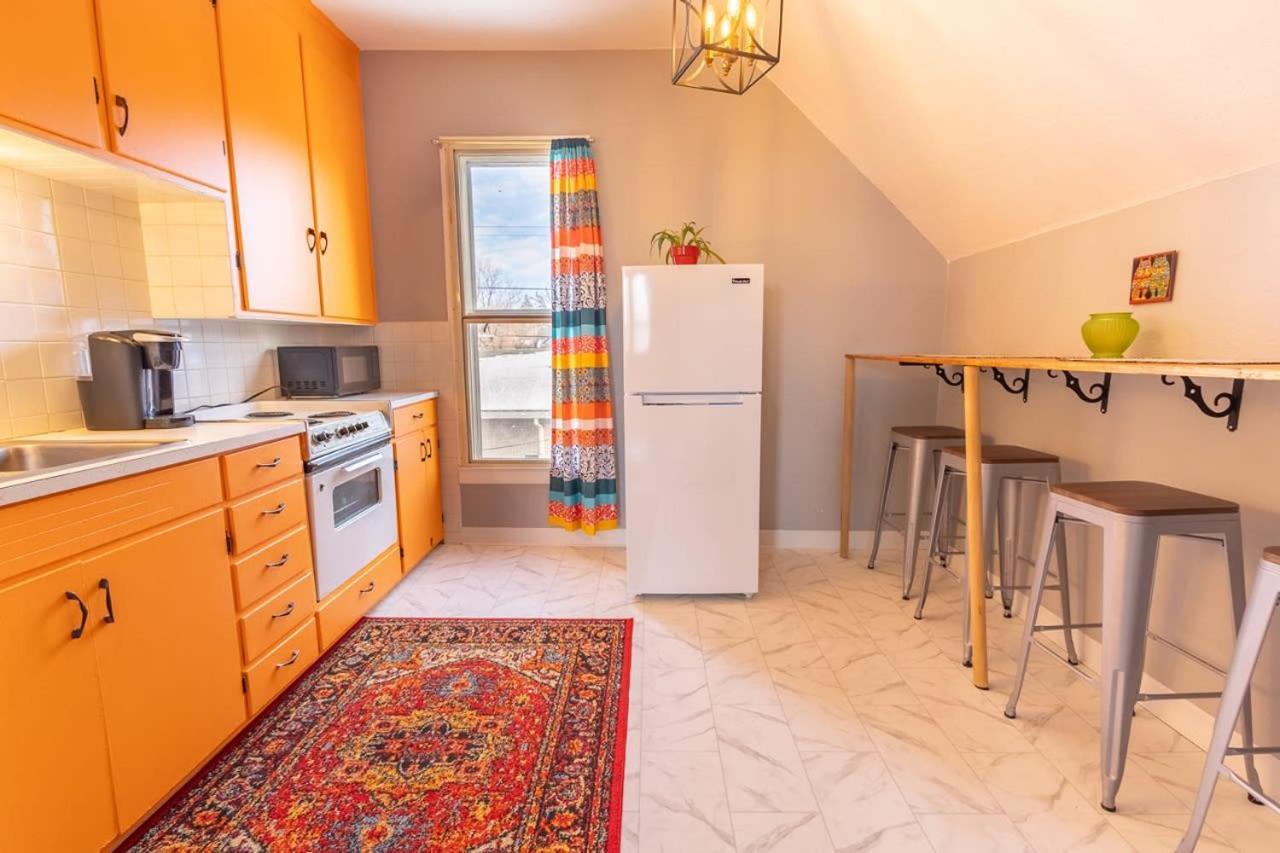 לאראמי New Listing!! Bright Bohemian Stay מראה חיצוני תמונה